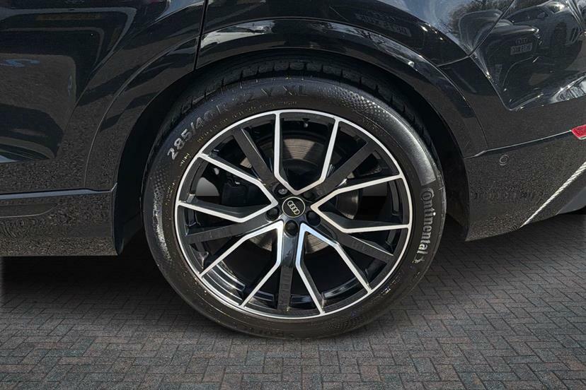 Audi Q8 Sq8 Tfsi Quattro Black Edn Tiptronic Cs Black #5