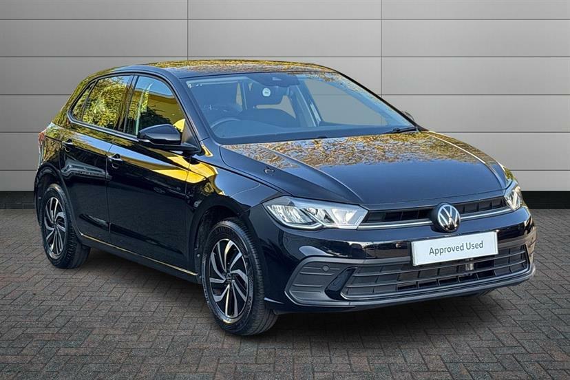 Volkswagen Polo 1.0 Life Black