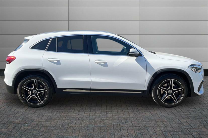 Mercedes-Benz GLA Class 220D 4Matic Amg Line Executive AO72KOX White #3