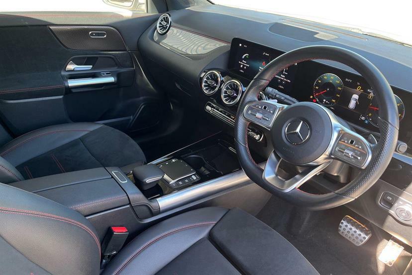 Mercedes-Benz GLA Class 220D 4Matic Amg Line Executive AO72KOX White #5