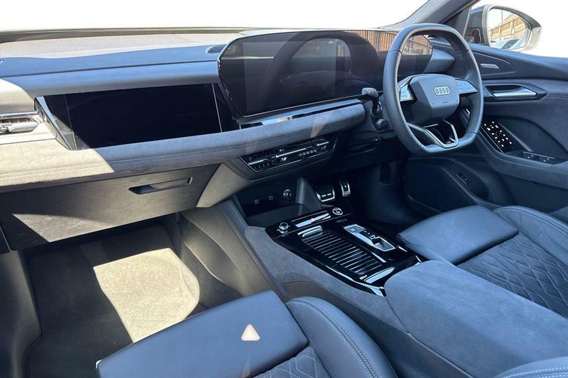 Audi Q6 E-Tron 185Kw 83Kwh Edition 1 EJ75HKG Black #2