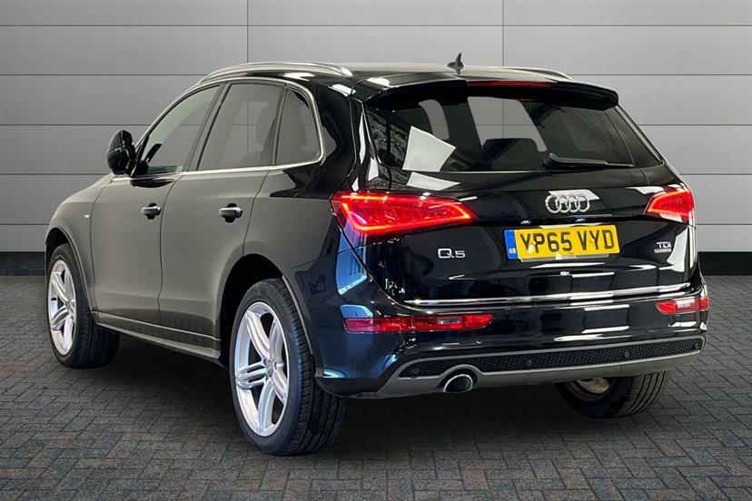 Audi Q5 2.0 Tdi 190 Quattro S Line Plus Black #3