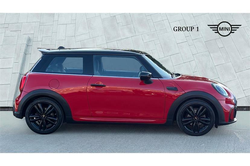 Mini Hatch 1.5 Cooper Sport YE21ZHK Red #3