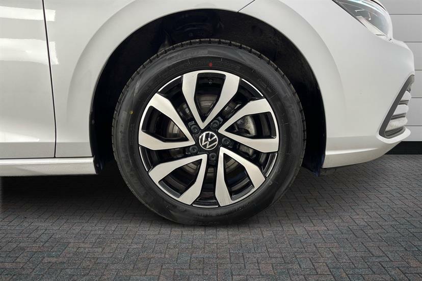 Volkswagen Golf 1.5 Etsi Active Dsg AP22VHX Silver #5