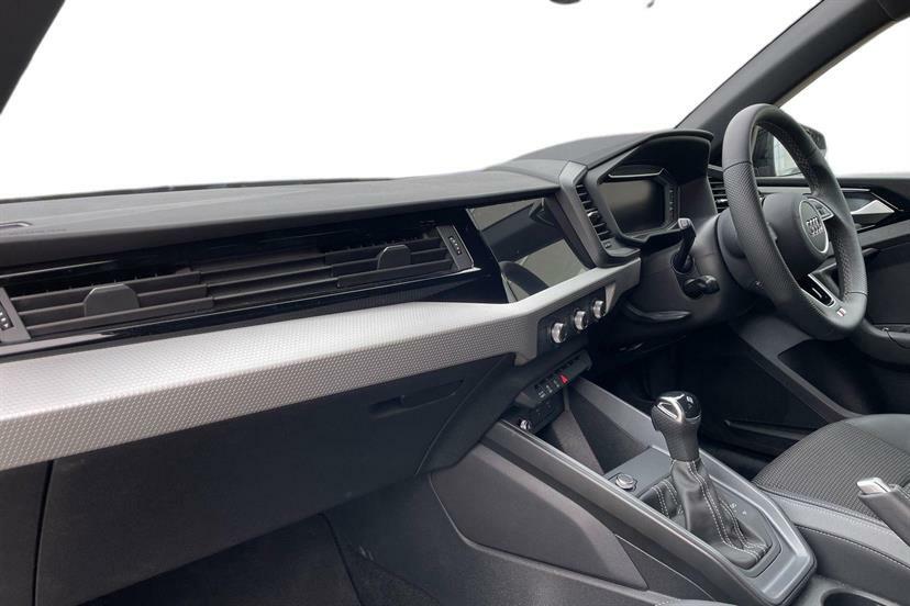 Audi A1 30 Tfsi S Line S Tronic VO75GJU Black #2