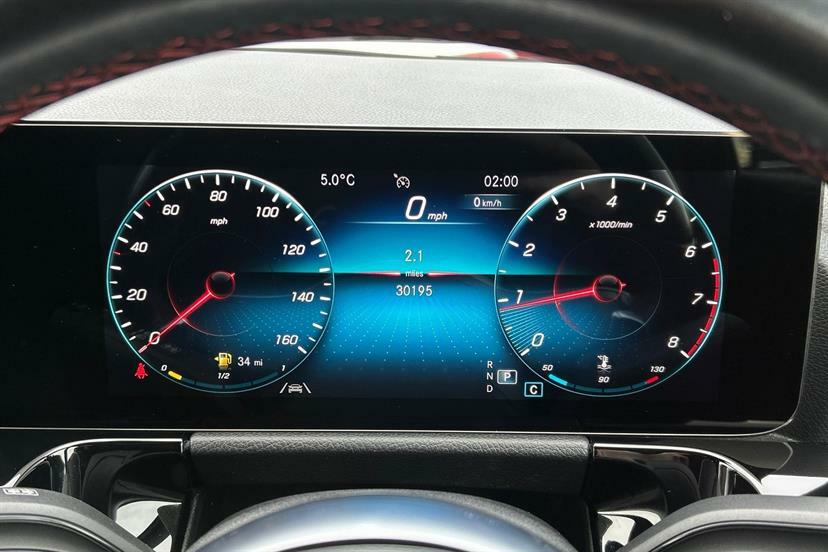 Mercedes-Benz GLA Class 180 Amg Line Premium DE71UCV Black #6