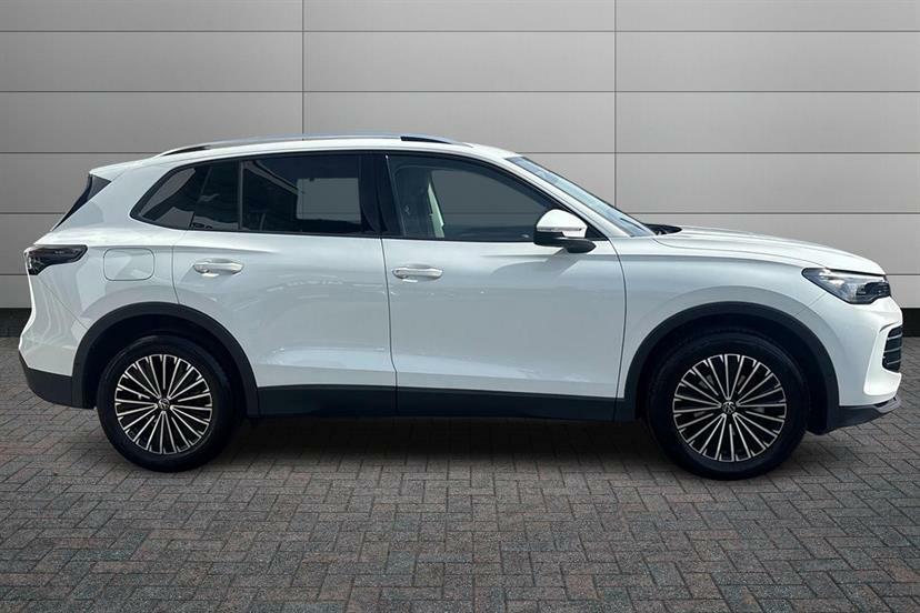 Volkswagen Tiguan 1.5 Etsi 150 Match Dsg EJ75KSK White #4