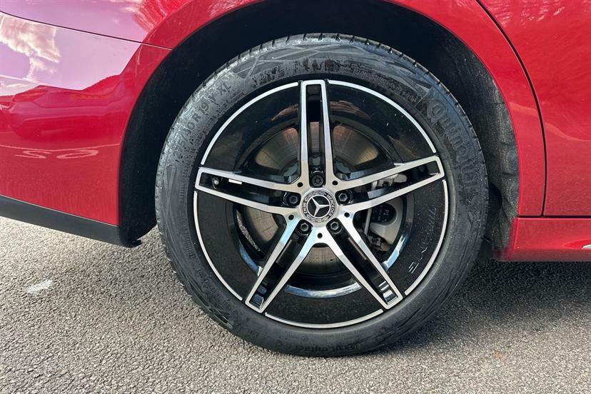 Mercedes-Benz E Class E300e Amg Line Premium 9G-tronic KU25CYK Red #4