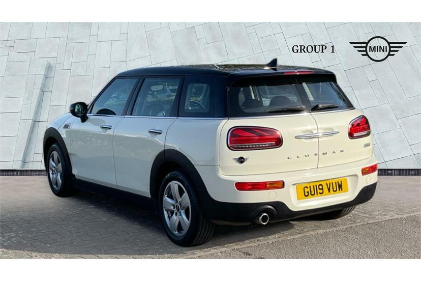 Mini Clubman 1.5 Cooper Classic 6Dr GH19VUW White #2
