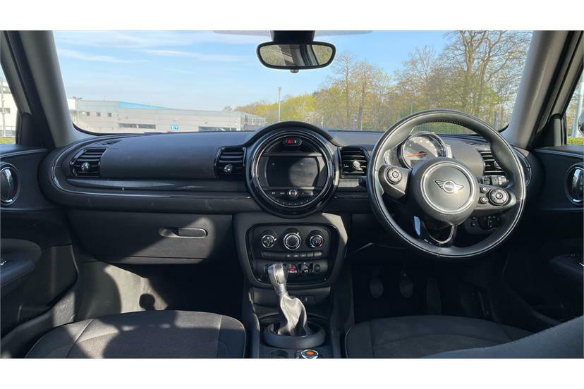 Mini Clubman 1.5 Cooper Classic 6Dr GH19VUW White #4