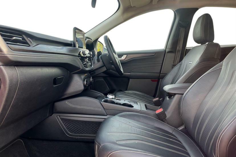 Ford Kuga 2.5 Fhev Vignale Cvt HF23NPJ Red #2
