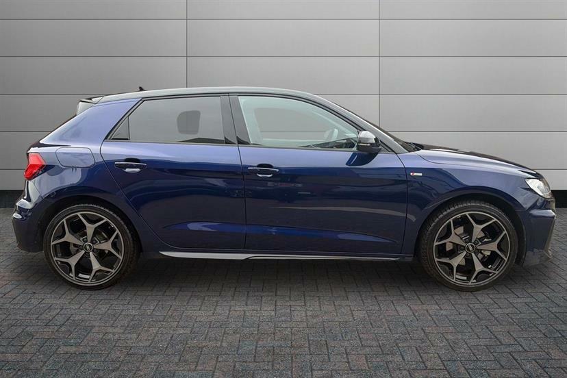 Audi A1 35 Tfsi Black Edition S Tronic Tech Pack EJ75OJM Blue #4