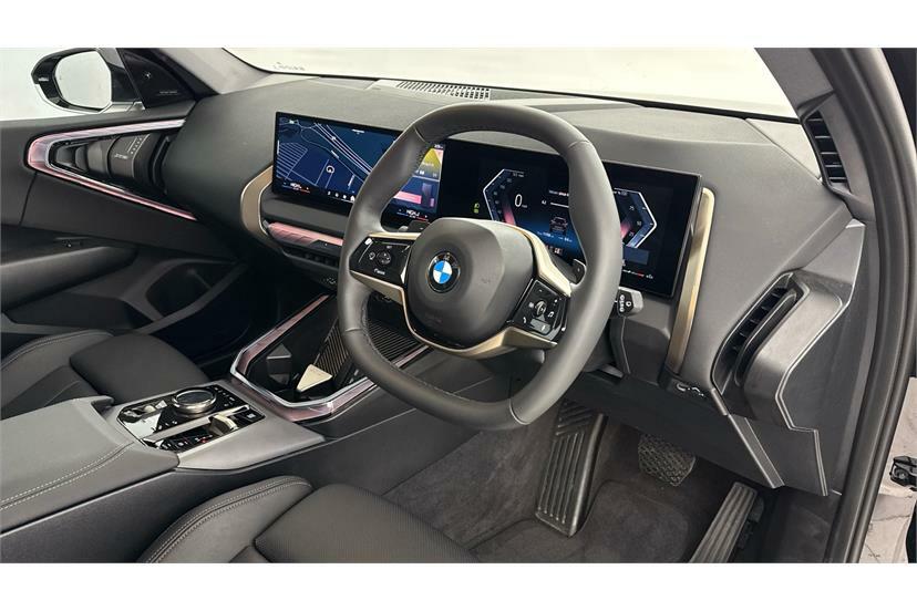 BMW X3 20 Xdrive Xline Step YH75GDU Black #3