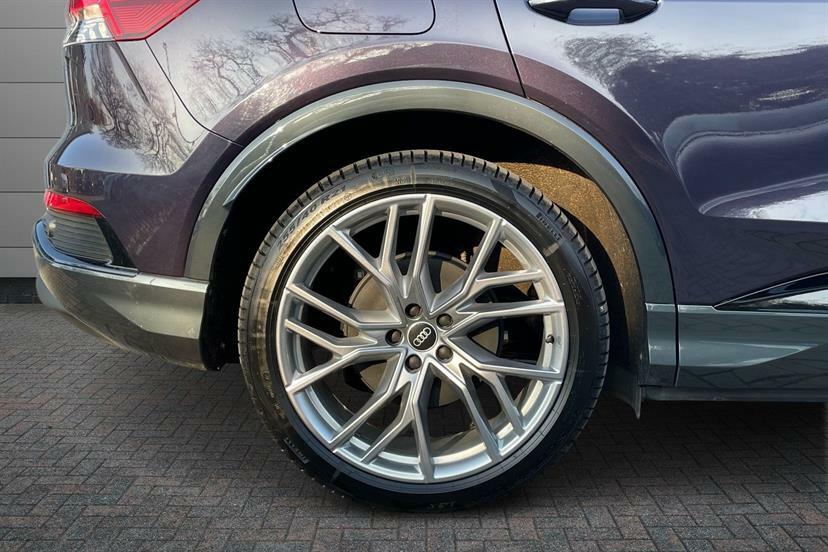 Audi Q4 E Tron 210Kw 45 Qtro 82Kwh Black Ed Tech Pack VN75WPR Grey #5
