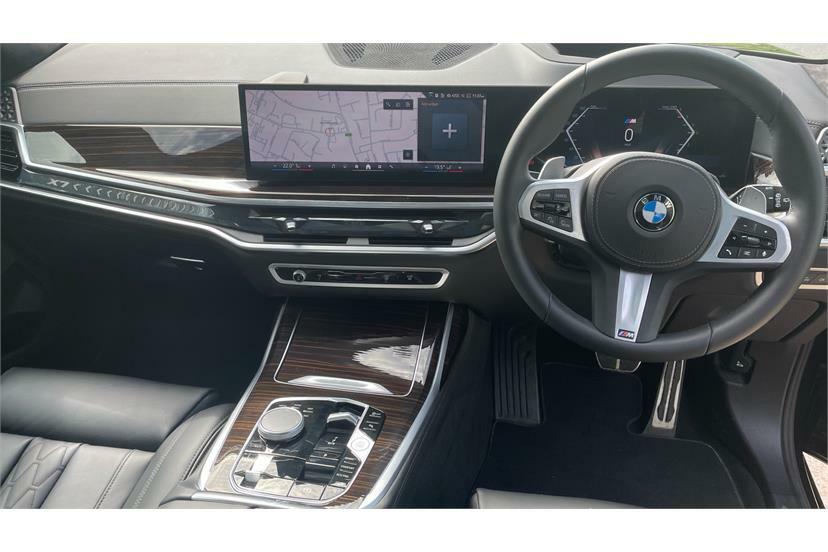 BMW X7 Xdrive40d Mht M Sport Step AV75HTT Black #4