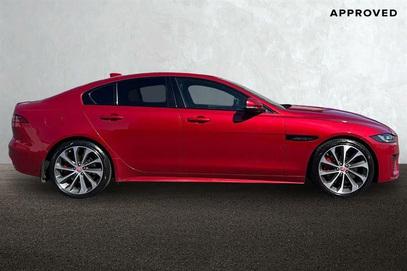 Jaguar XE 2.0 P250 R-dynamic Hse Red #5