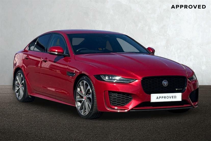 Jaguar XE 2.0 P250 R-dynamic Hse Red