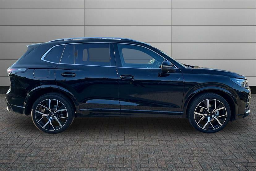 Volkswagen Tiguan 1.5 Etsi 150 R-line Dsg MC75JVK Black #4