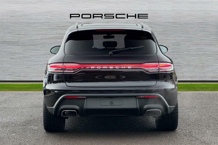 Porsche Macan 5dr Pdk HN75ZJE Black #4
