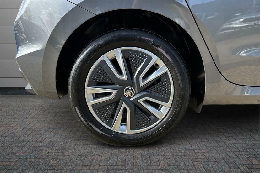 Skoda Fabia 1.0 Tsi 110 Se L Dsg ND22BWK Grey #5