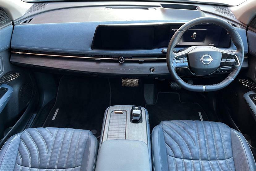 Nissan Ariya 225Kw Evolve 87Kwh 22Kwch E-4orce EP23AOK Black #6