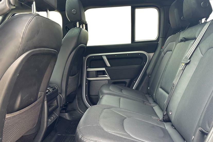 Land Rover Defender 110 3.0 D250 X-dynamic S 110 LC72USP Silver #4
