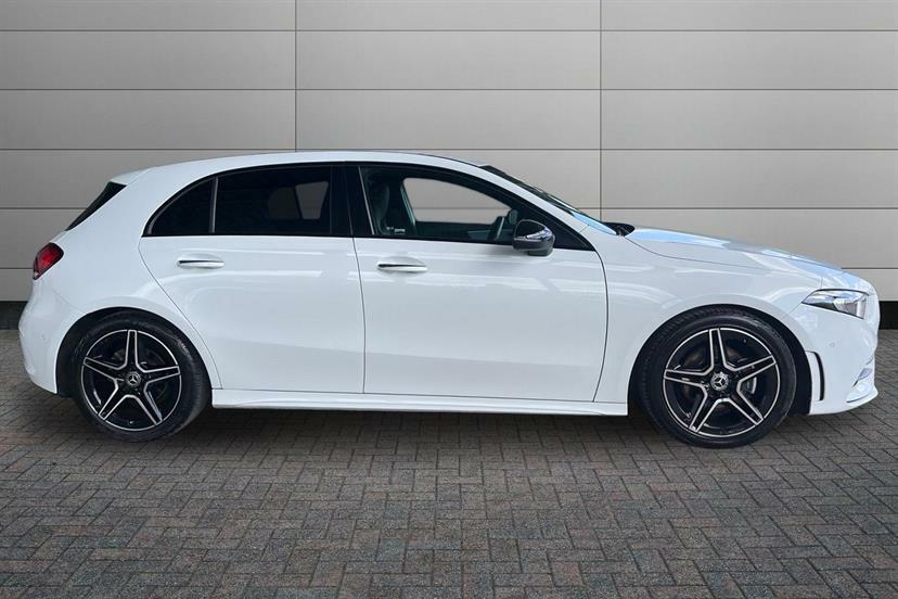 Mercedes-Benz A Class A180 Amg Line Premium KN23YJP White #3