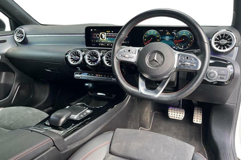 Mercedes-Benz A Class A180 Amg Line Premium KN23YJP White #5