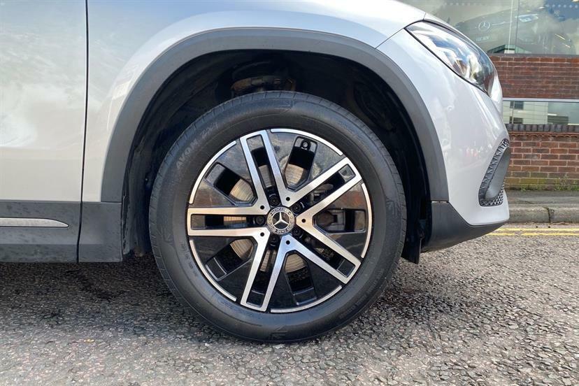 Mercedes-Benz GLA Class 200D Sport FX21TXA Silver #4