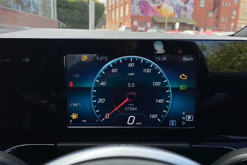 Mercedes-Benz GLA Class 200D Sport FX21TXA Silver #6