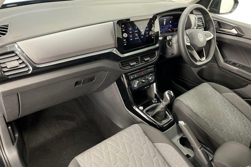 Volkswagen T-Cross 1.0 Tsi Match AU26NYX Black #2