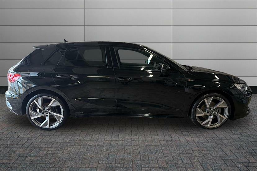 Audi A3 35 Tdi Black Edition S Tronic Black #4
