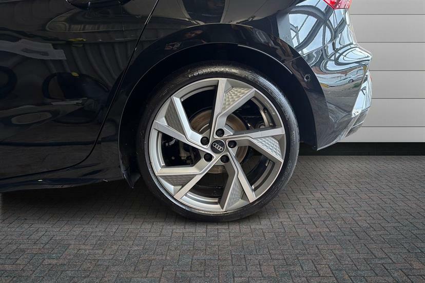 Audi A3 35 Tdi Black Edition S Tronic Black #5