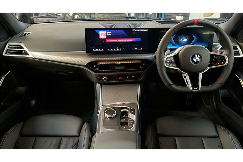 BMW 3 Series M340i Xdrive Mht 392 Step GY26CDE Black #4
