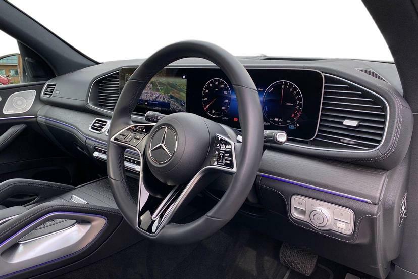 Mercedes-Benz GLE Class 400E 4Matic Amg Line Premium 9G-tronic BU75DHG White #5