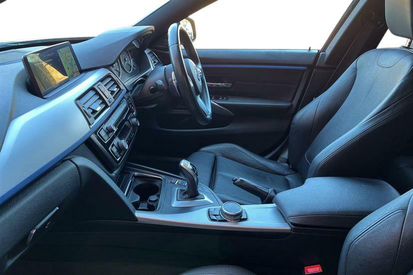 BMW 4 Series 420D 190 M Sport Professional Media Black #2