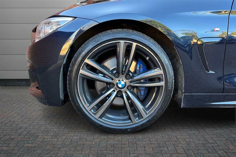 BMW 4 Series 420D 190 M Sport Professional Media Black #5