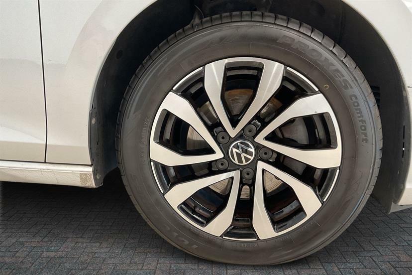 Volkswagen Golf 1.5 Tsi 150 Active EX22KVW Silver #5