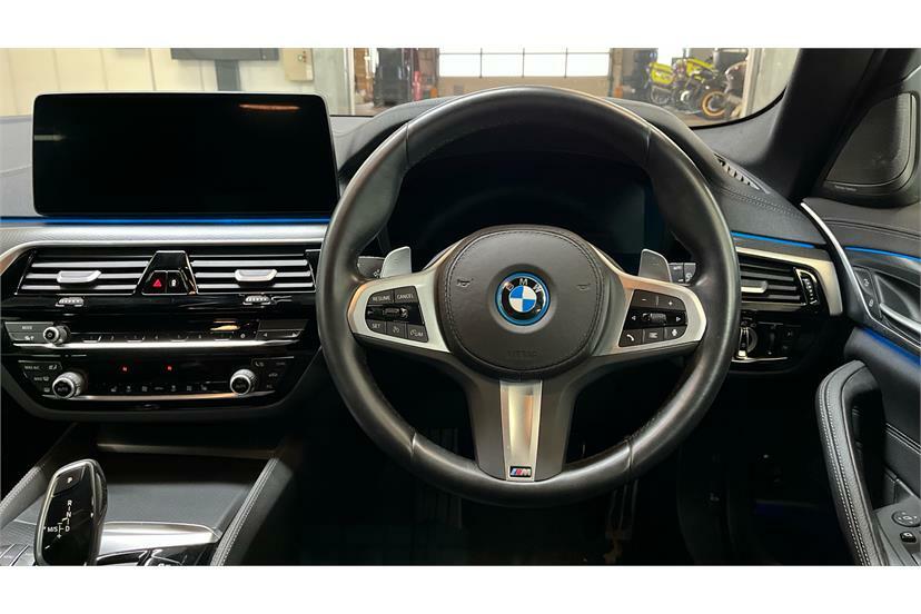 BMW 5 Series 530E M Sport Tech Pack Blue #5