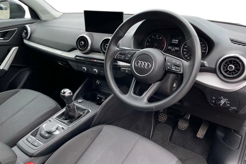 Audi Q2 30 Tfsi Technik DK71WGD Grey #6