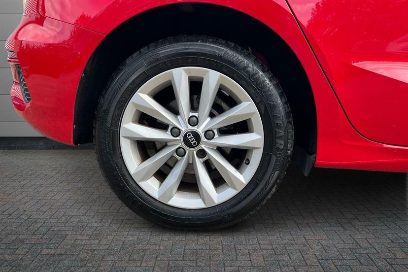 Audi A3 30 Tfsi Technik S Tronic Red #5