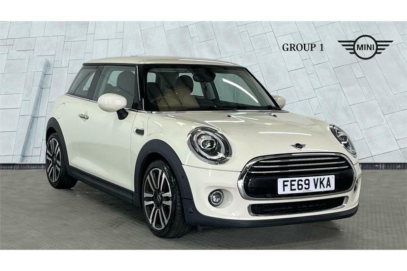 Mini Hatch 1.5 Cooper Exclusive II Comfortnav Pck White