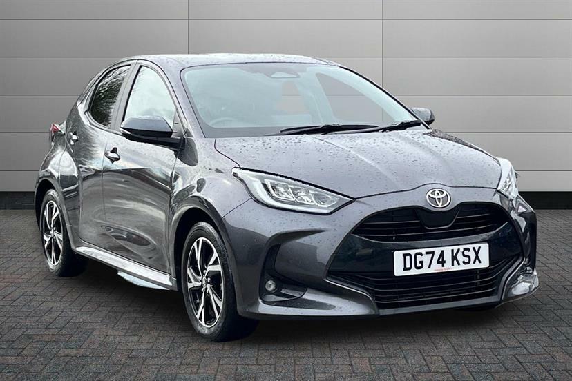 Toyota Yaris 1.5 Hybrid Design Cvt Grey