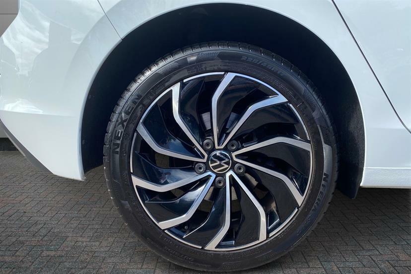 Volkswagen Golf 1.5 Tsi 150 Style Edition LM23OGY White #5