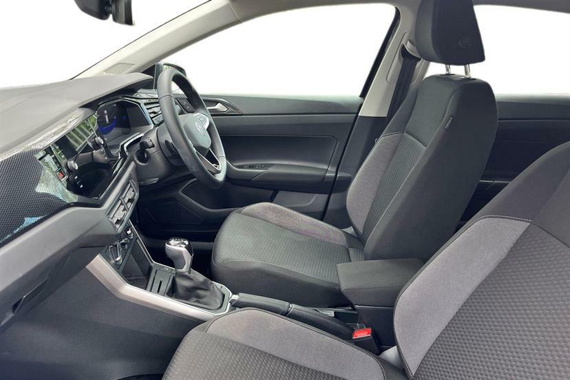 Volkswagen Polo 1.0 Tsi Match Dsg AE75VKP Black #2