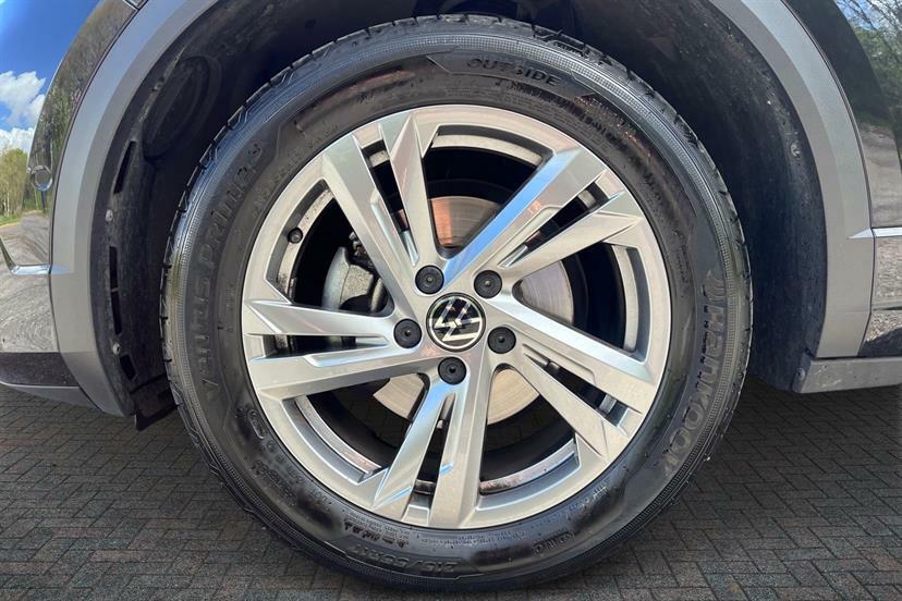 Volkswagen T-Roc 1.5 Tsi R-line KS25TFY Black #5