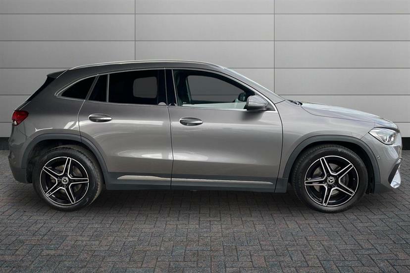 Mercedes-Benz GLA Class 220D 4Matic Amg Line Executive LV72GNO Grey #3