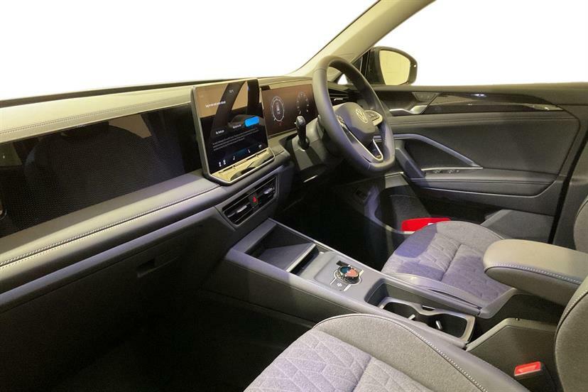 Volkswagen Tiguan 1.5 Etsi 150 Match Dsg EJ75NVK Black #2