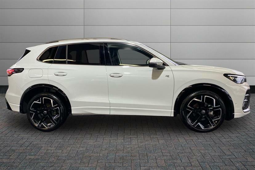 Volkswagen Tiguan 1.5 Etsi 150 R-line Dsg MT75FNZ White #4