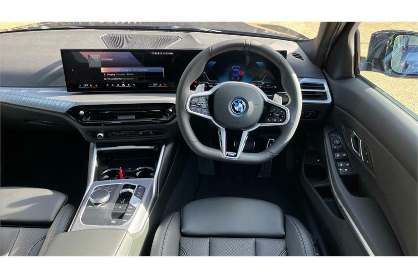 BMW 3 Series 330E 22.3 Kwh M Sport Step AE26LLU Blue #5